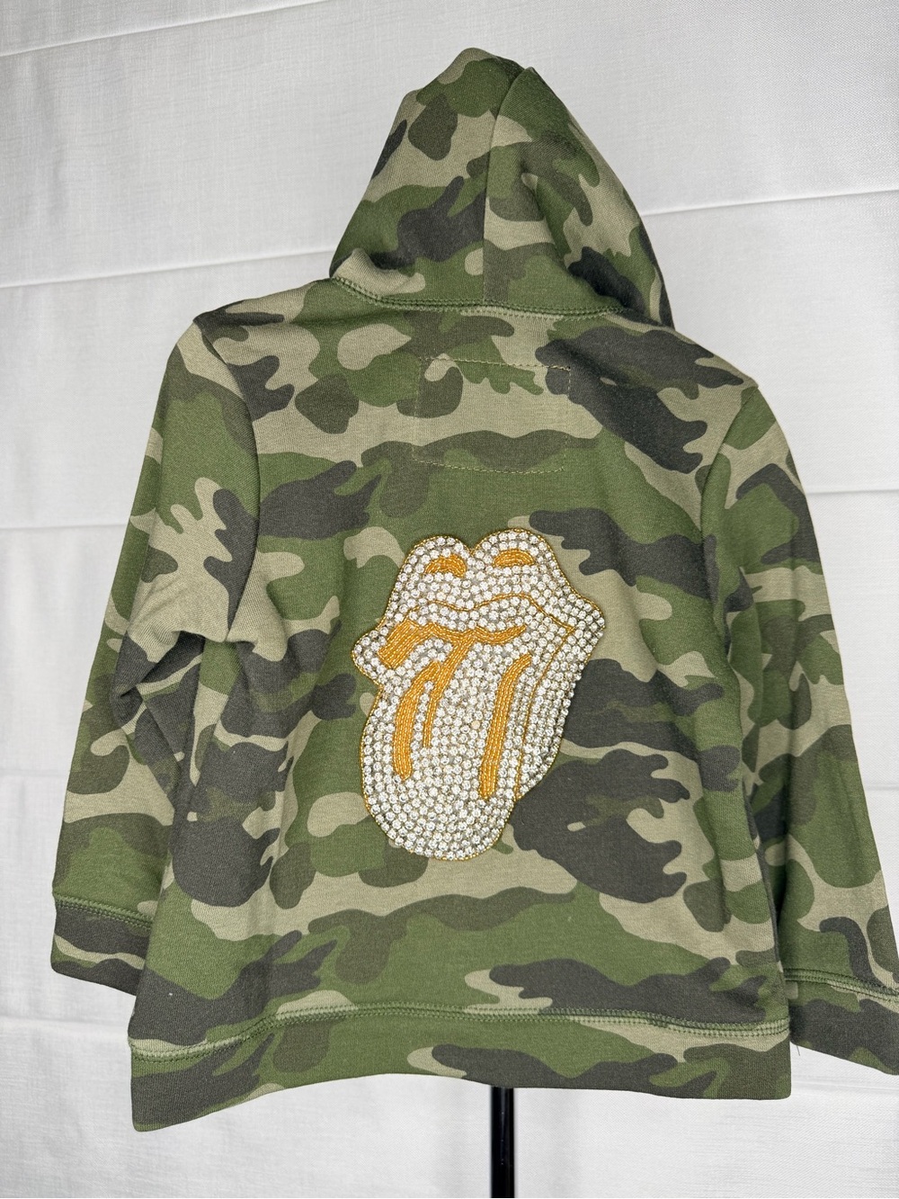 NWT Kids Camouflage Zip-Up Hoodie -rock embellishment